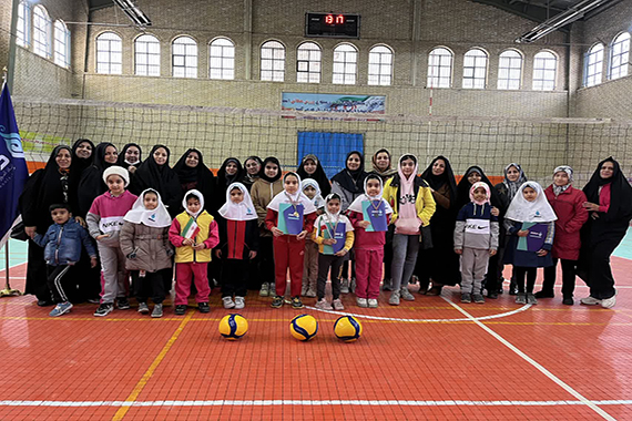 مسابقات والیبال مادر دختری