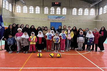 مسابقات والیبال مادر دختری